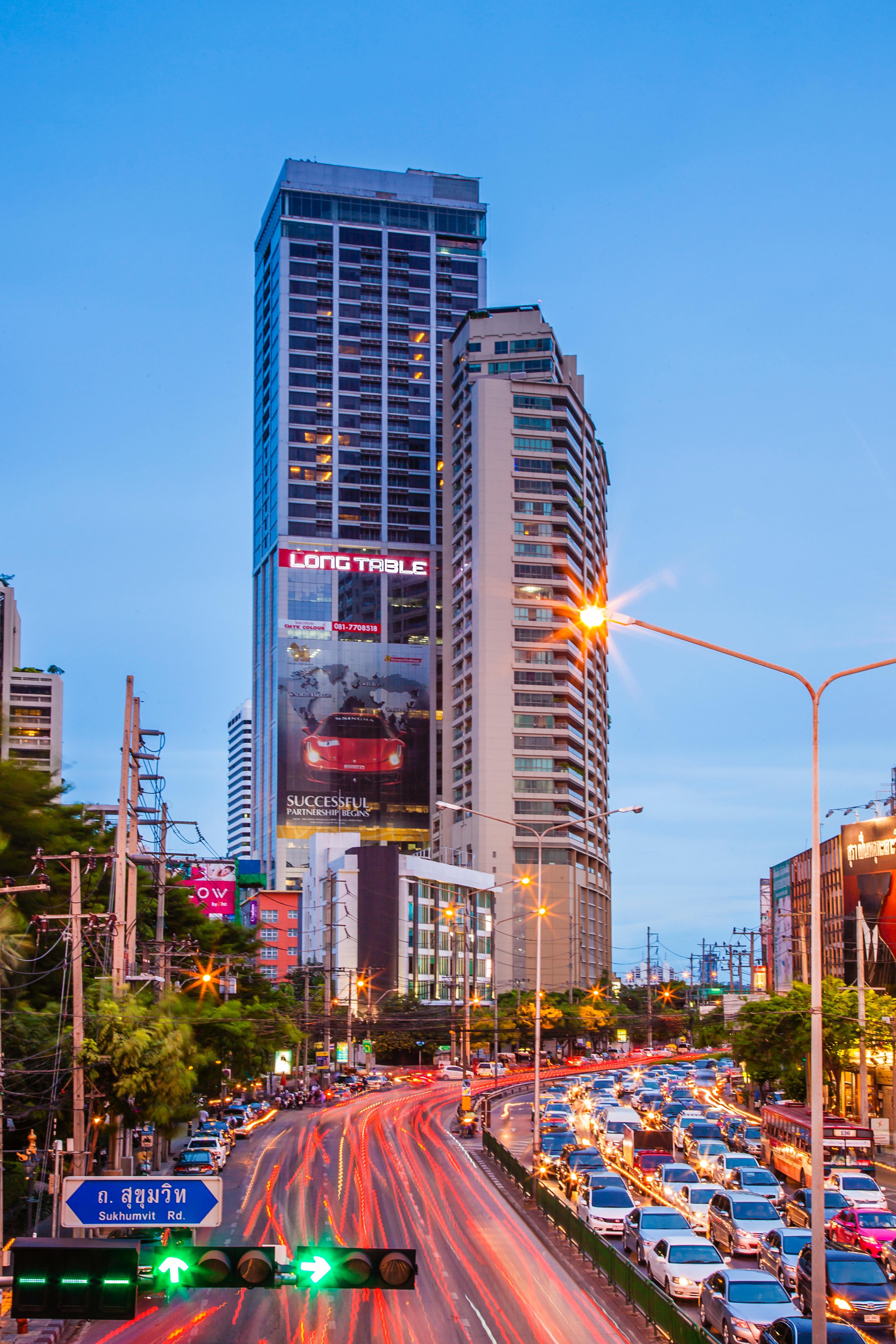 Column Bangkok Hotel Exterior photo